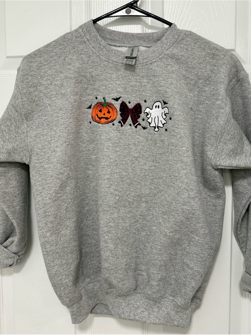 Gildan Gray Kids Halloween Pumpkin, Bow & Ghost Sweatshirt